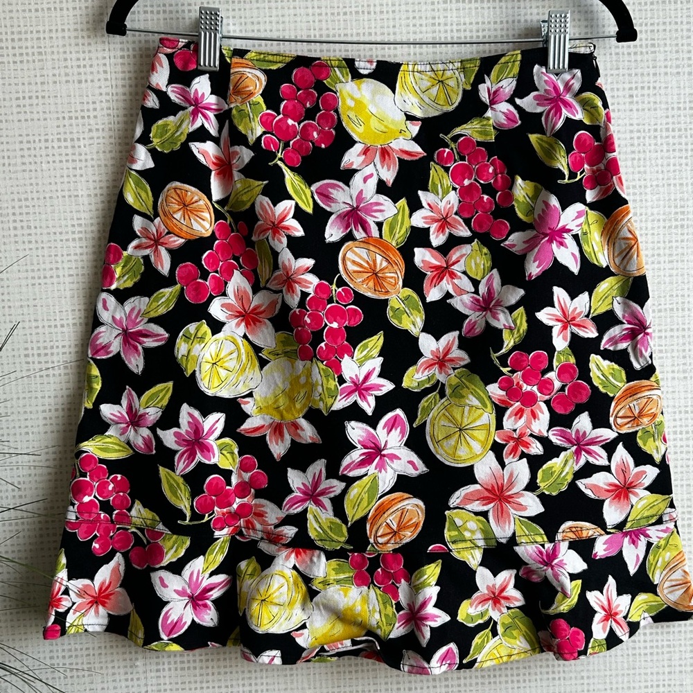 Briggs New York Black Fruit Floral A-Line Skirt